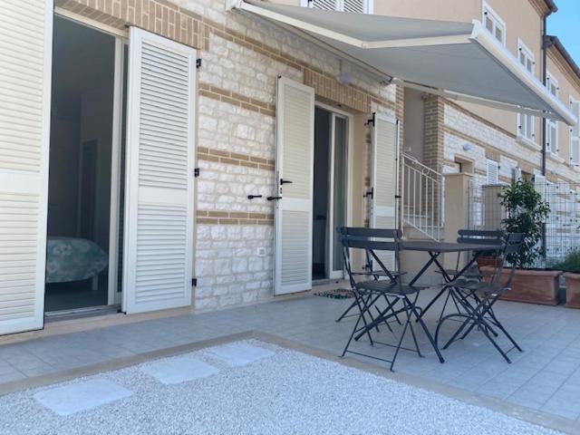 Nuovo Bilocale Super Accessoriato Con Spazio Esterno Apartment Sirolo Exterior photo