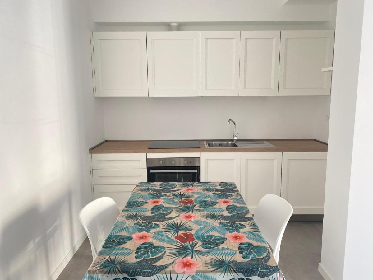 Nuovo Bilocale Super Accessoriato Con Spazio Esterno Apartment Sirolo Exterior photo